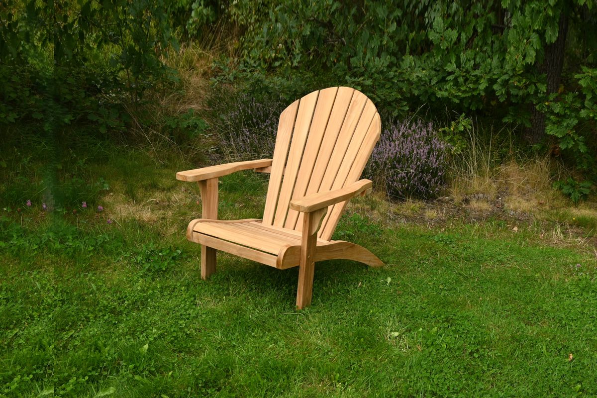 Fredrikshavn Adirondack stol m/fothviler - teak