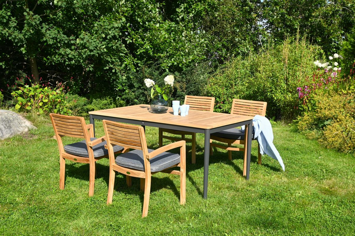 Figaro sett 4 stabelbare stoler+uttrekksbord - teak